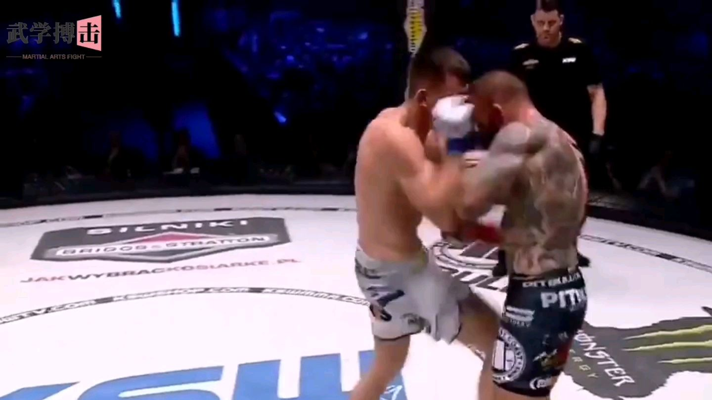MMA精彩击倒瞬间,第二个最为凶残对手直接被打倒休克
